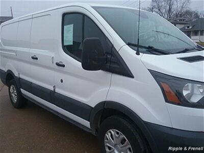 2017 Ford Transit 250   - Photo 4 - Davenport, IA 52802