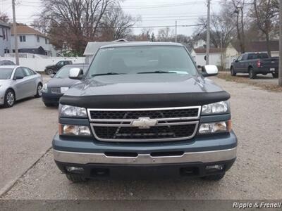 2006 Chevrolet Silverado 1500 LT1   - Photo 1 - Davenport, IA 52802