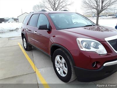 2011 GMC Acadia SL   - Photo 13 - Davenport, IA 52802