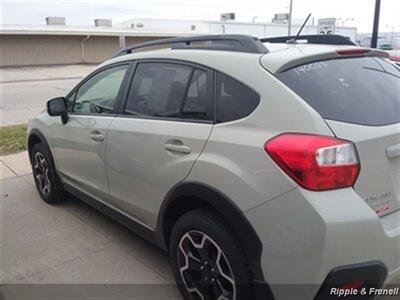 2014 Subaru XV Crosstrek 2.0i Premium   - Photo 7 - Silvis, IL 61282