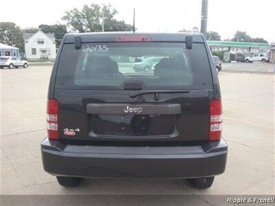 2012 Jeep Liberty Sport   - Photo 5 - Davenport, IA 52802