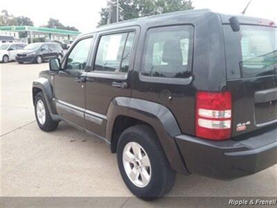 2012 Jeep Liberty Sport   - Photo 7 - Davenport, IA 52802