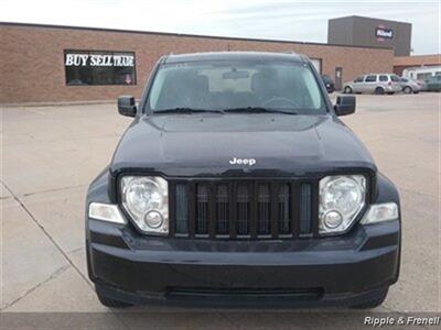 2012 Jeep Liberty Sport   - Photo 1 - Davenport, IA 52802