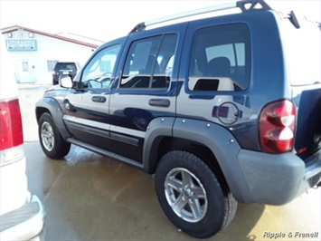 2006 Jeep Liberty Renegade Renegade 4dr SUV   - Photo 4 - Davenport, IA 52802