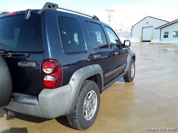 2006 Jeep Liberty Renegade Renegade 4dr SUV   - Photo 6 - Davenport, IA 52802