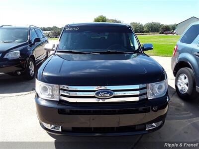 2010 Ford Flex Limited   - Photo 1 - Davenport, IA 52802