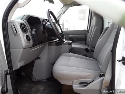 2011 Ford E-Series Van SUPER DUTY   - Photo 10 - Davenport, IA 52802