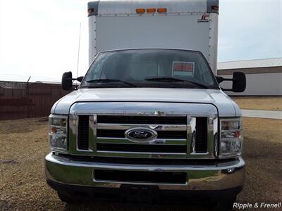 2011 Ford E-Series Van SUPER DUTY   - Photo 1 - Davenport, IA 52802