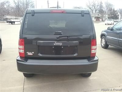 2011 Jeep Liberty Sport - Photo 5 - Davenport, IA 52802