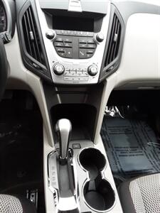 2011 Chevrolet Equinox LT   - Photo 11 - Davenport, IA 52802