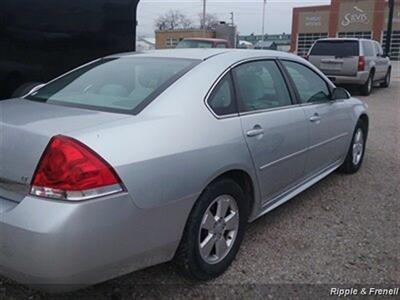 2010 Chevrolet Impala LT   - Photo 6 - Davenport, IA 52802