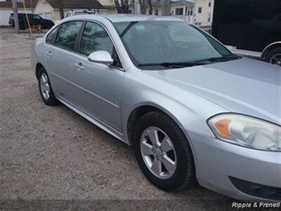 2010 Chevrolet Impala LT   - Photo 4 - Davenport, IA 52802