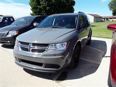 2020 Dodge Journey SE Value   - Photo 3 - De Witt, IA 52742