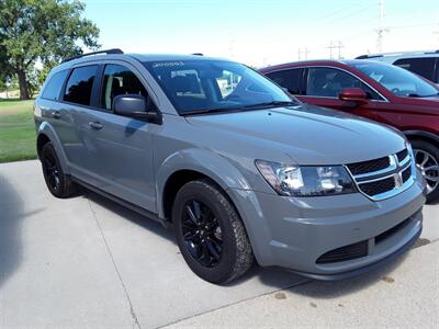 2020 Dodge Journey SE Value   - Photo 13 - De Witt, IA 52742