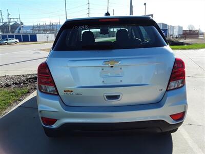 2017 Chevrolet Trax LT   - Photo 9 - De Witt, IA 52742