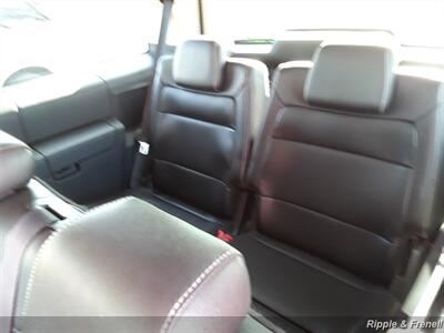 2010 Ford Flex Limited   - Photo 7 - Davenport, IA 52802