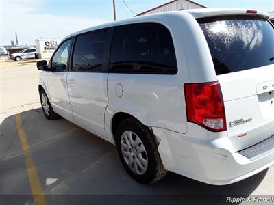 2014 Dodge Grand Caravan SE   - Photo 8 - Davenport, IA 52802