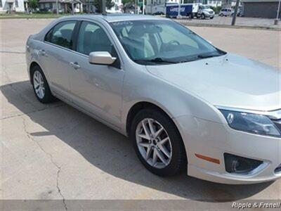 2010 Ford Fusion SEL   - Photo 4 - Davenport, IA 52802