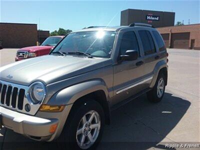 2006 Jeep Liberty Limited   - Photo 3 - Davenport, IA 52802