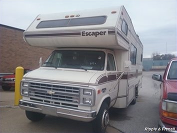 1987 CHEVROLET 3500   - Photo 1 - Davenport, IA 52802