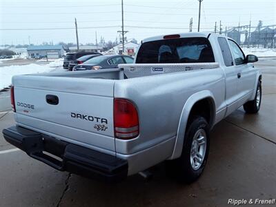 2003 Dodge Dakota SXT   - Photo 9 - Davenport, IA 52802