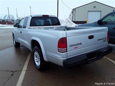 2003 Dodge Dakota SXT   - Photo 7 - Davenport, IA 52802