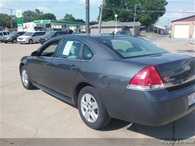 2010 Chevrolet Impala LS   - Photo 7 - Davenport, IA 52802