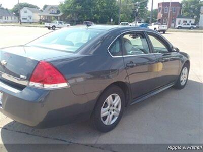 2010 Chevrolet Impala LS   - Photo 6 - Davenport, IA 52802