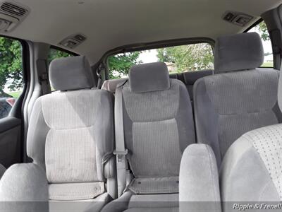 2008 Toyota Sienna CE 8-Passenger   - Photo 6 - Davenport, IA 52802