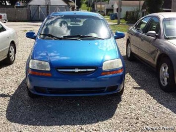 2004 Chevrolet Aveo   - Photo 1 - Davenport, IA 52802