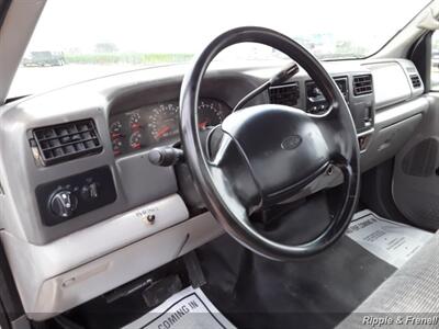 1999 FORD F550 SUPER DUTY   - Photo 11 - Davenport, IA 52802