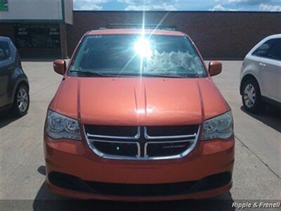 2011 Dodge Grand Caravan Mainstreet   - Photo 1 - Davenport, IA 52802