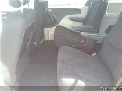 2011 Dodge Grand Caravan Mainstreet   - Photo 10 - Davenport, IA 52802