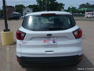 2019 Ford Escape S   - Photo 5 - Davenport, IA 52802