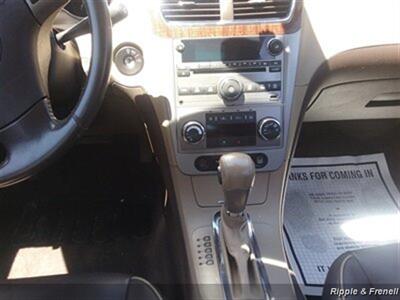 2011 Chevrolet Malibu LTZ   - Photo 13 - Davenport, IA 52802