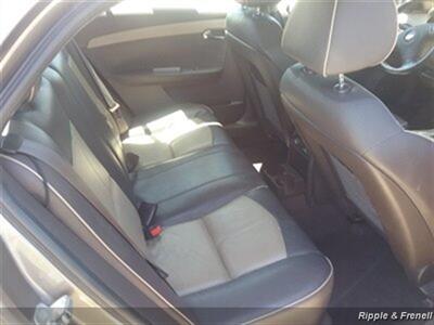 2011 Chevrolet Malibu LTZ   - Photo 11 - Davenport, IA 52802