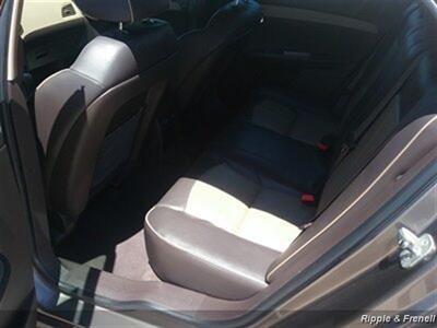 2011 Chevrolet Malibu LTZ   - Photo 9 - Davenport, IA 52802