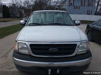 2000 Ford F-150 XL   - Photo 1 - Silvis, IL 61282