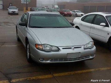 2001 Chevrolet Monte Carlo LS   - Photo 1 - Davenport, IA 52802