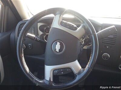 2008 Chevrolet Silverado 1500 LT1   - Photo 12 - Davenport, IA 52802