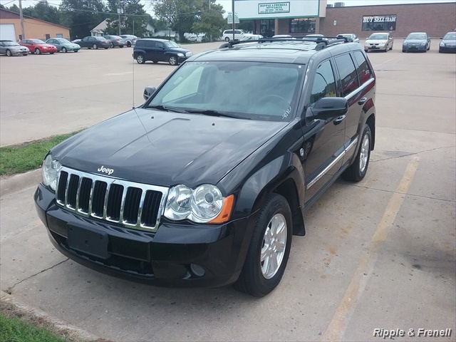 2009 Jeep Grand Cherokee Limited - Photo 1 - Davenport, IA 52802