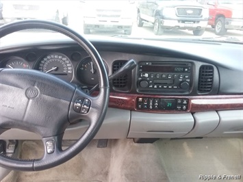2004 Buick LeSabre Limited   - Photo 10 - Davenport, IA 52802
