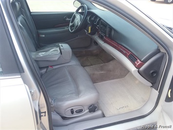2004 Buick LeSabre Limited   - Photo 11 - Davenport, IA 52802