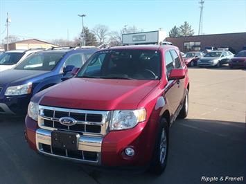 2009 Ford Escape Limited   - Photo 1 - Davenport, IA 52802