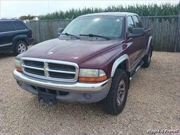 2001 Dodge Dakota SLT 4dr SLT   - Photo 1 - Davenport, IA 52802