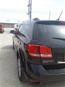 2013 Dodge Journey Crew   - Photo 7 - Davenport, IA 52802