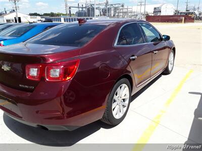 2015 Chevrolet Malibu LTZ   - Photo 9 - Davenport, IA 52802