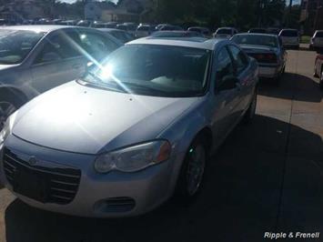 2004 Chrysler Sebring Touring   - Photo 1 - Davenport, IA 52802