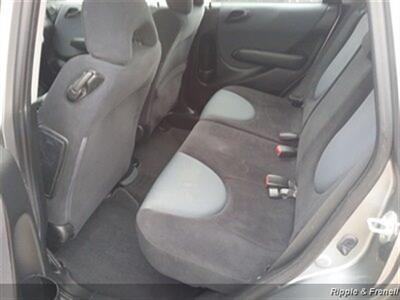 2007 Honda Fit Sport   - Photo 9 - Davenport, IA 52802