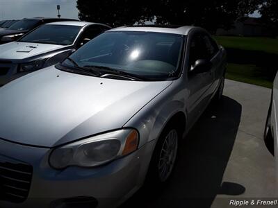 2004 Chrysler Sebring Touring   - Photo 3 - Davenport, IA 52802